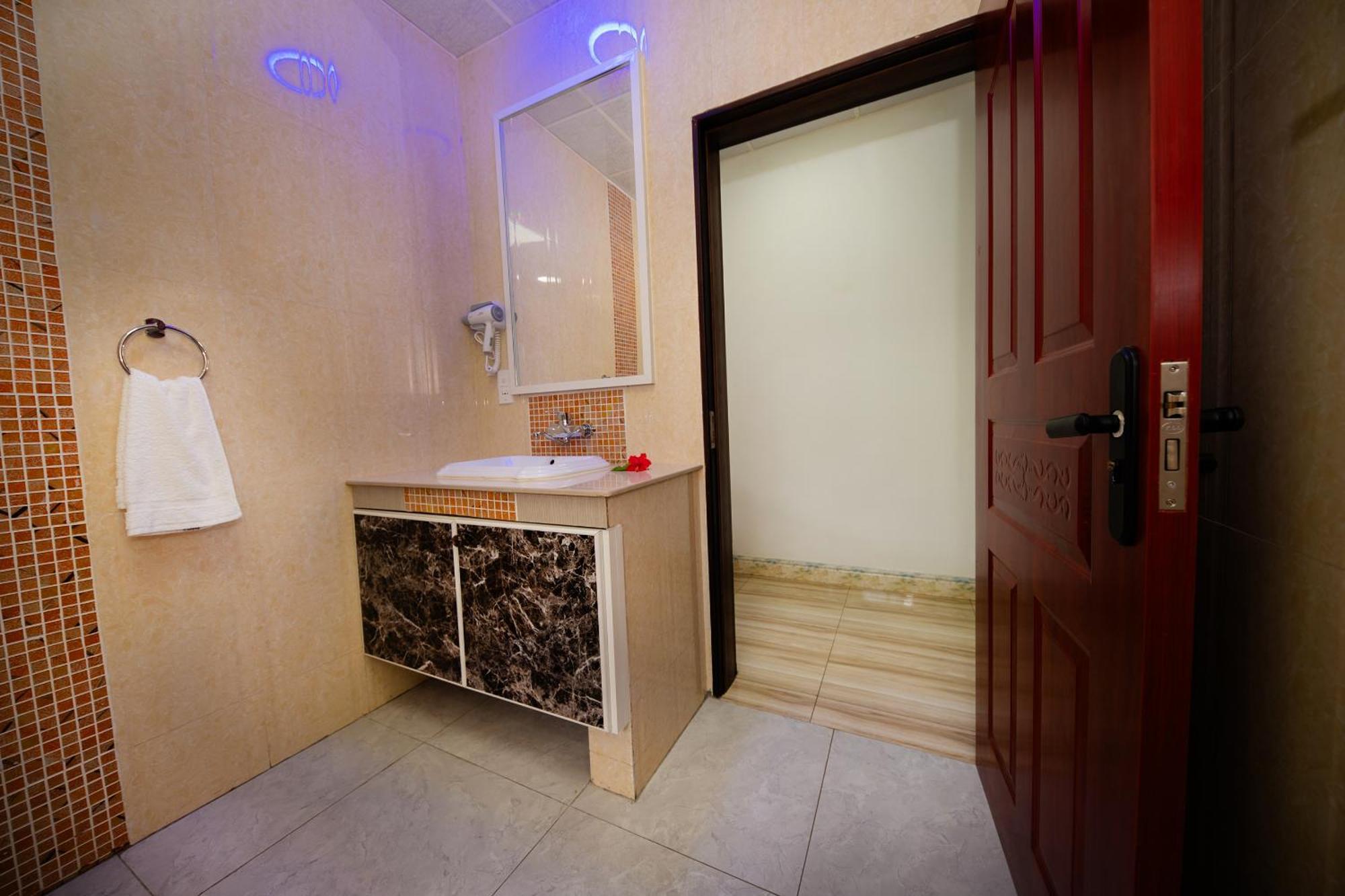 Farish Self Catering Apartment